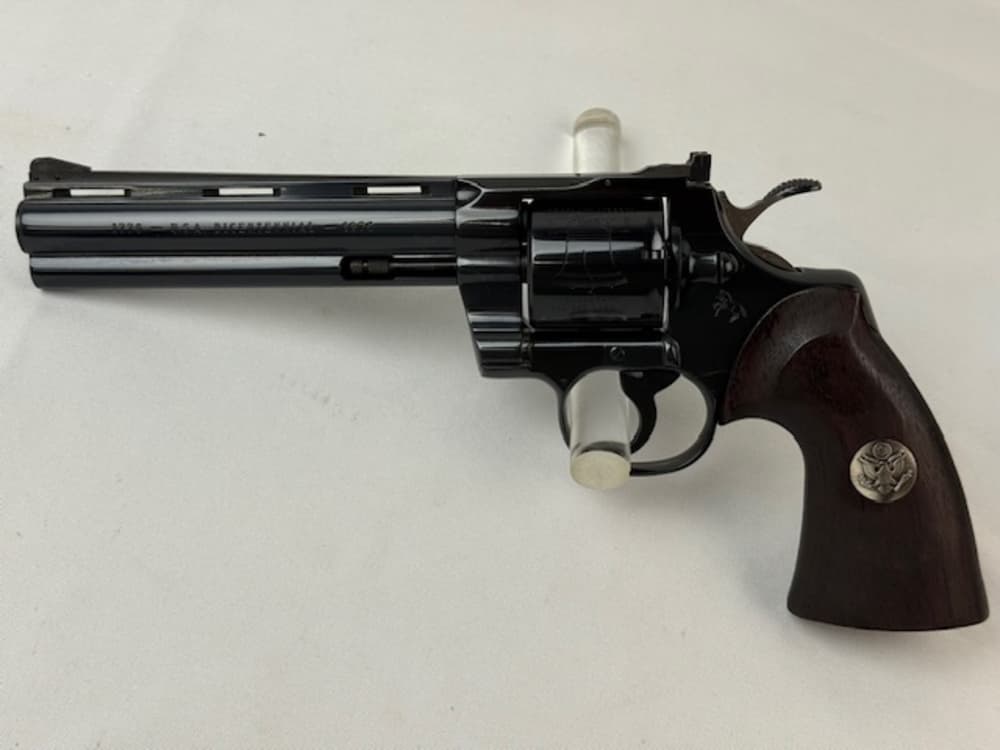 Colt Bicentennial 3 Gun Cased Set W/ Book 1976-img-3