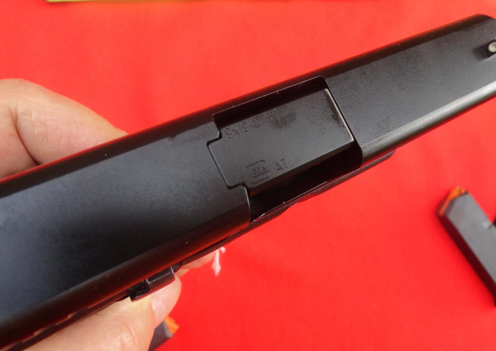 Glock 19 Gen.5 9mm (9X19) THREE Magazines, Excellent, In Case, LEO Trade-In-img-16
