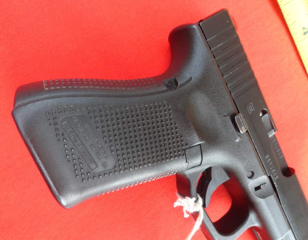 Glock 19 Gen.5 9mm (9X19) THREE Magazines, Excellent, In Case, LEO Trade-In-img-9