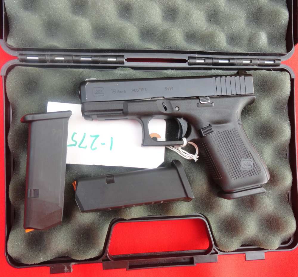 Glock 19 Gen.5 9mm (9X19) THREE Magazines, Excellent, In Case, LEO Trade-In-img-29