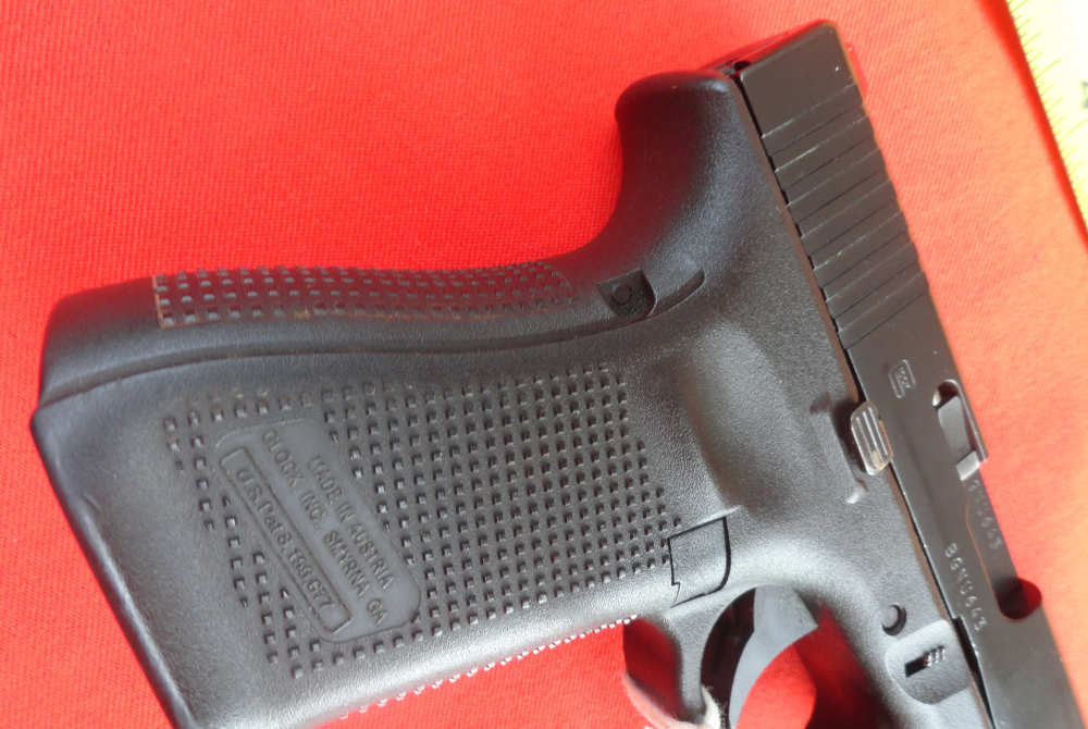 Glock 19 Gen.5 9mm (9X19) THREE Magazines, Excellent, In Case, LEO Trade-In-img-8