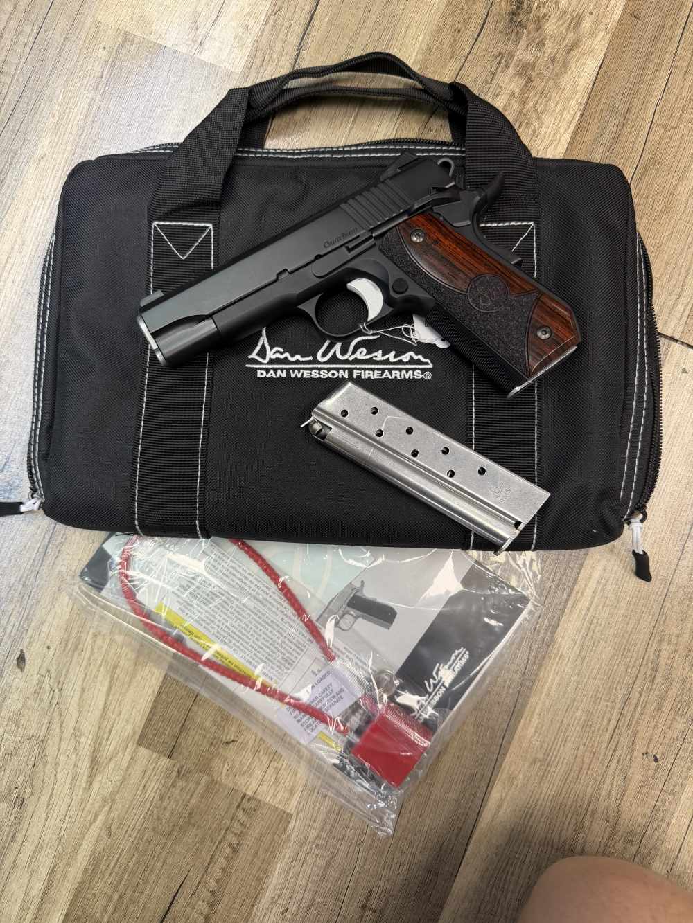 DAN WESSON 1911 GUARDIAN 9MM MATCH BOBTAIL NIGHT SIGHTS LNIB NR!-img-0