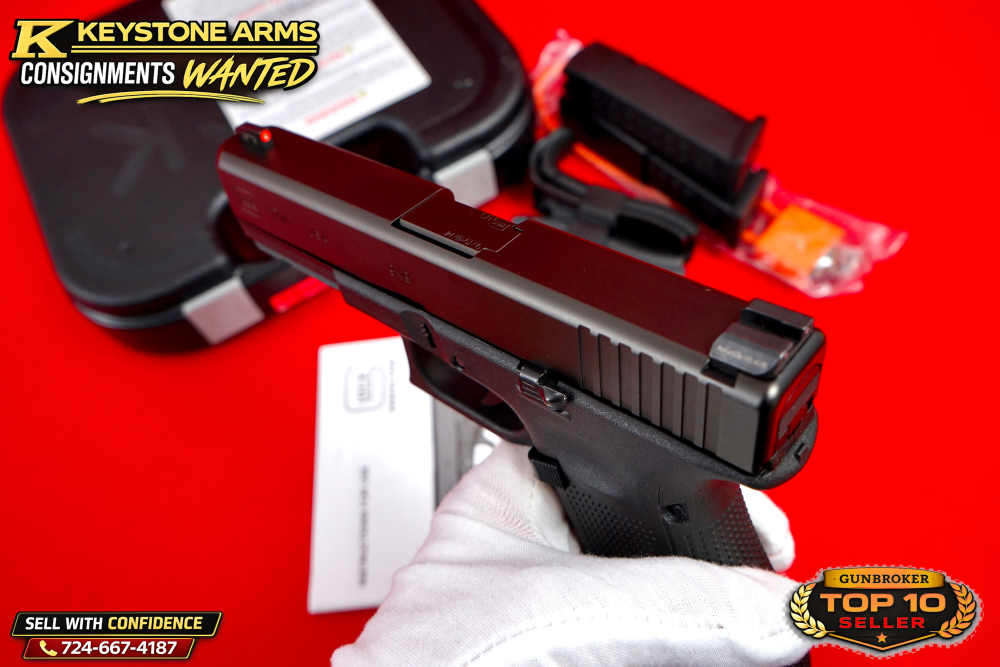 Very Rare Glock 17M AMGLO 9mm Original Case Like New-img-14