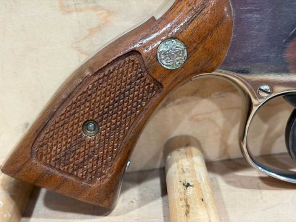 SMITH & WESSON 10-7 38SPL  29828-img-11