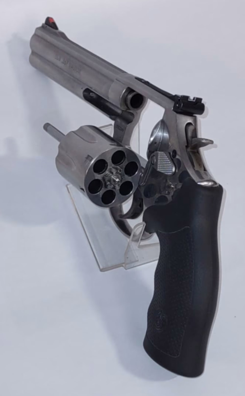 Smith & Wesson 686-6 .357 Magnum 6" Barrel Stainless Steel, Dist Combat Mag-img-2