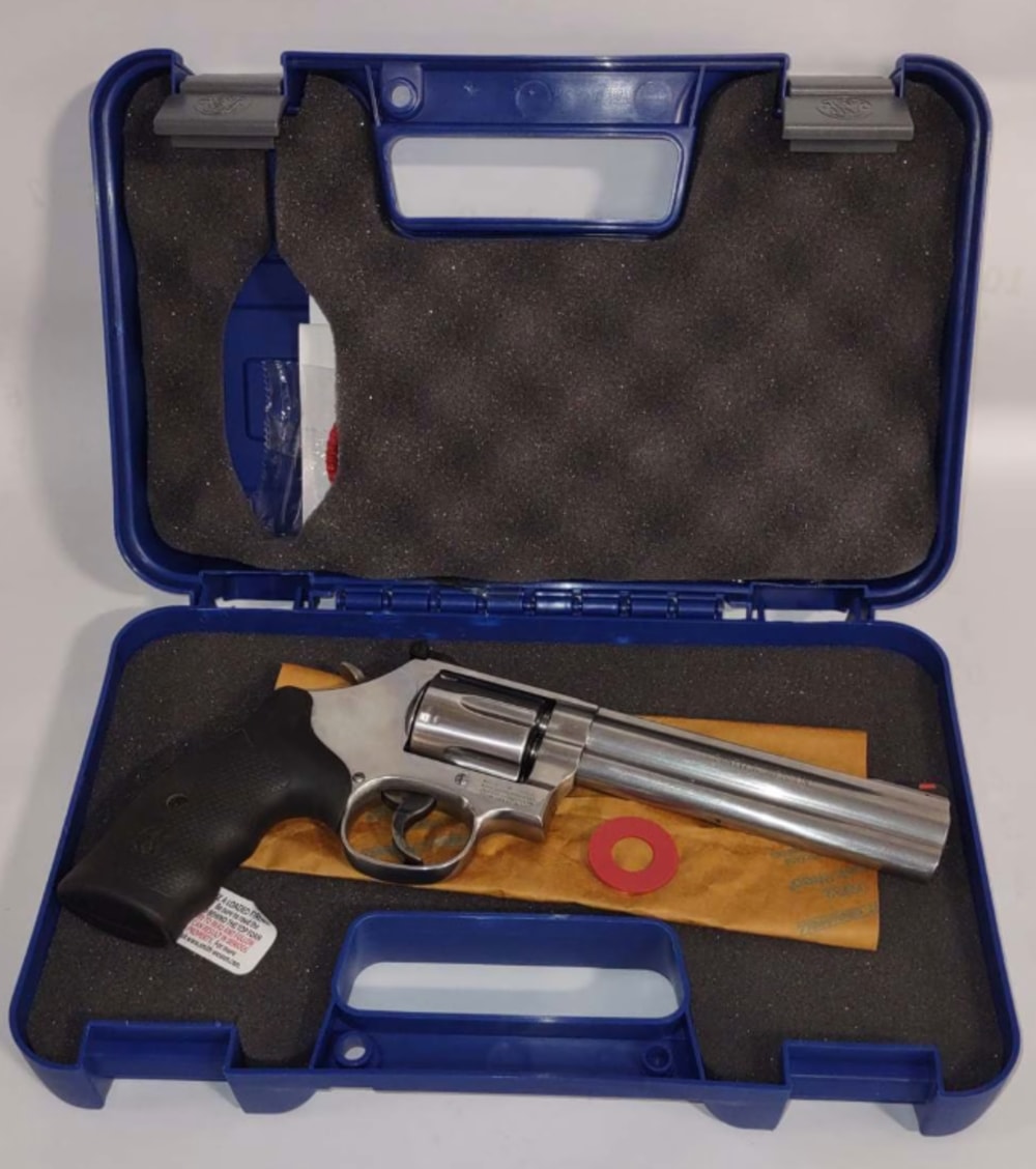 Smith & Wesson 686-6 .357 Magnum 6" Barrel Stainless Steel, Dist Combat Mag-img-1