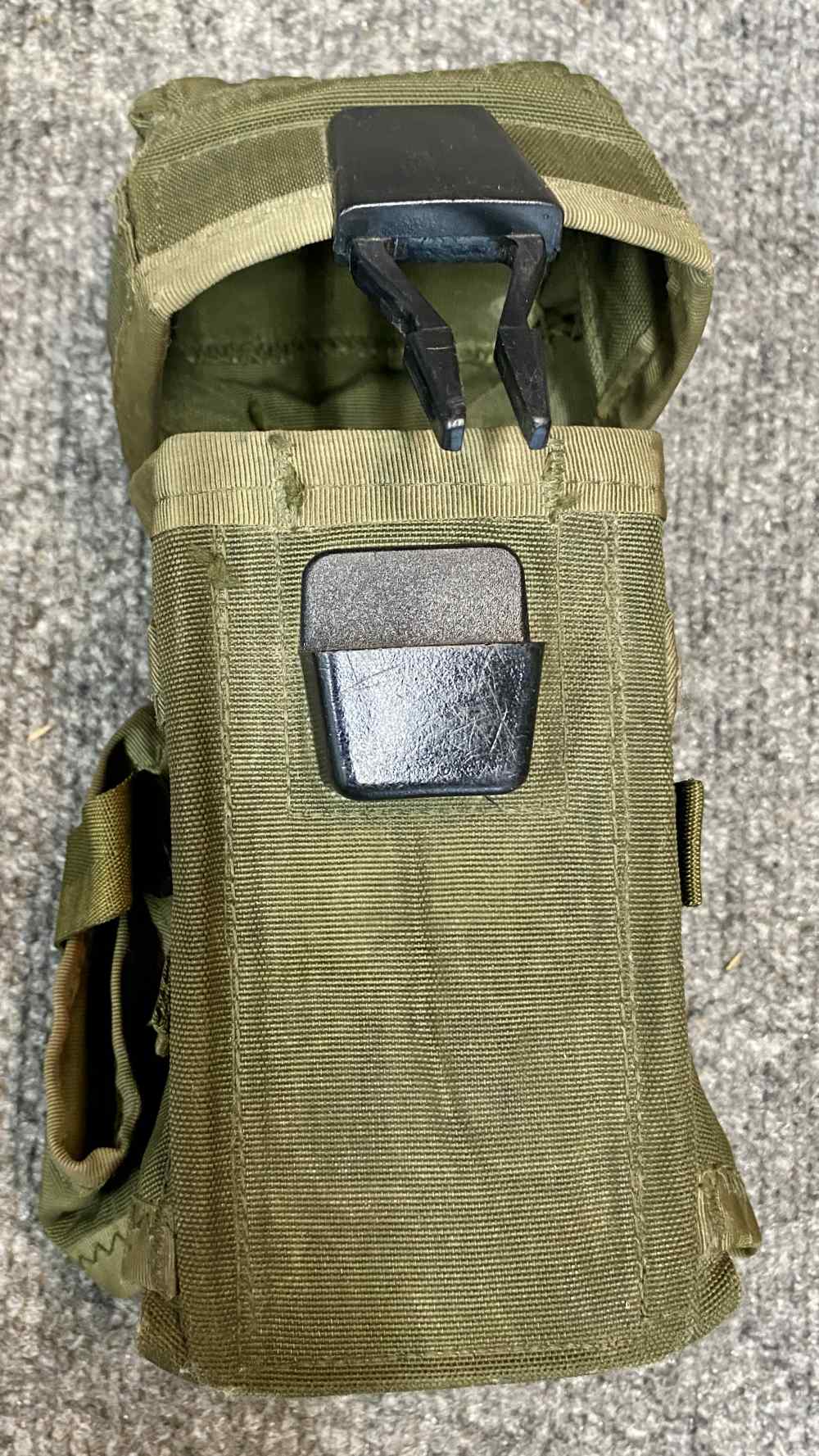AR-15 ArmaLite Eagle Arms M-15 M4 Carbine 5.56 EO Tech carry handle mags-img-34