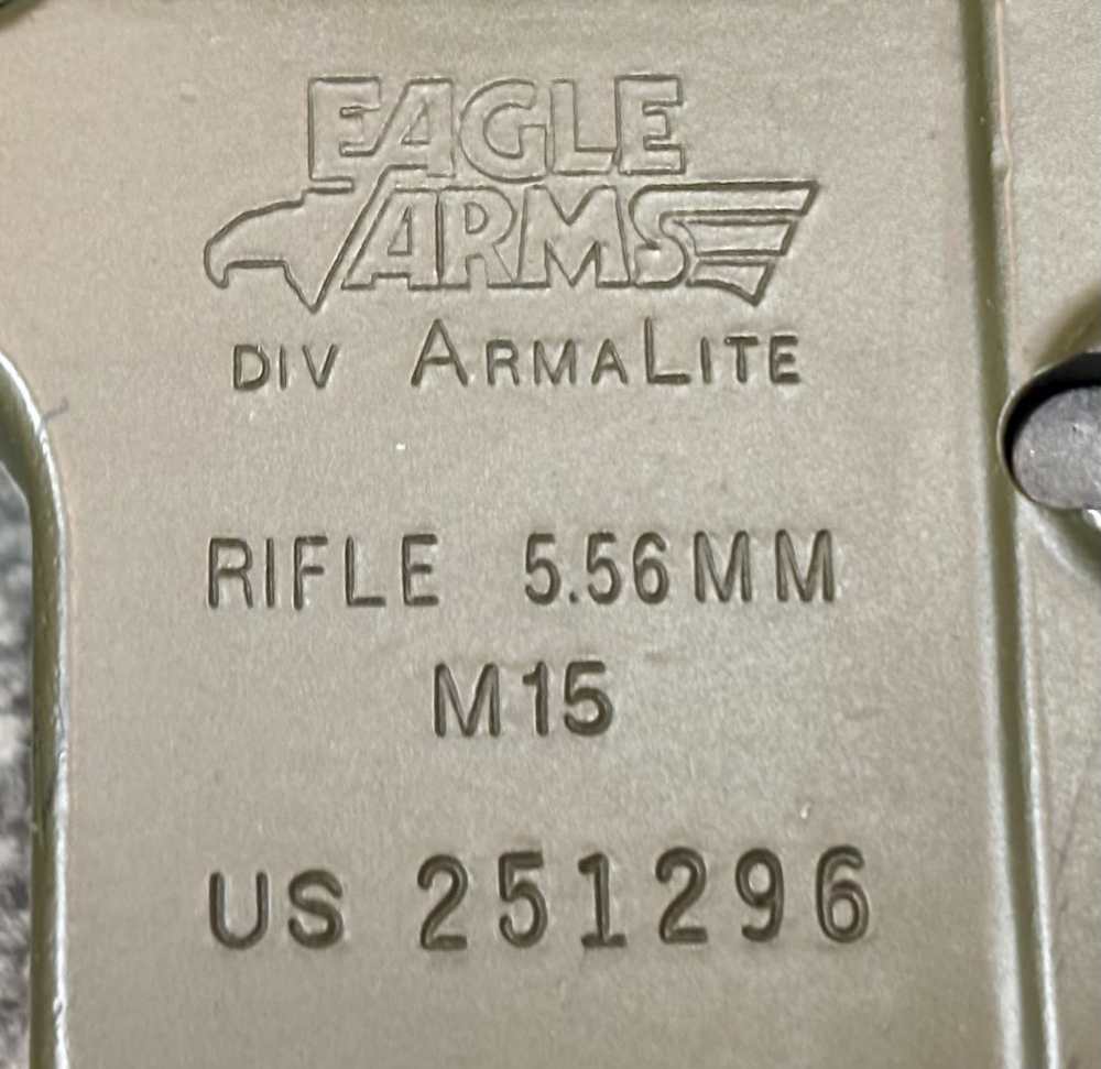 AR-15 ArmaLite Eagle Arms M-15 M4 Carbine 5.56 EO Tech carry handle mags-img-27