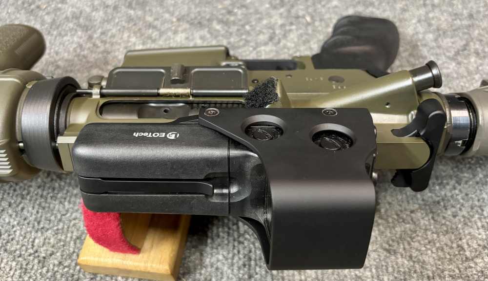 AR-15 ArmaLite Eagle Arms M-15 M4 Carbine 5.56 EO Tech carry handle mags-img-13