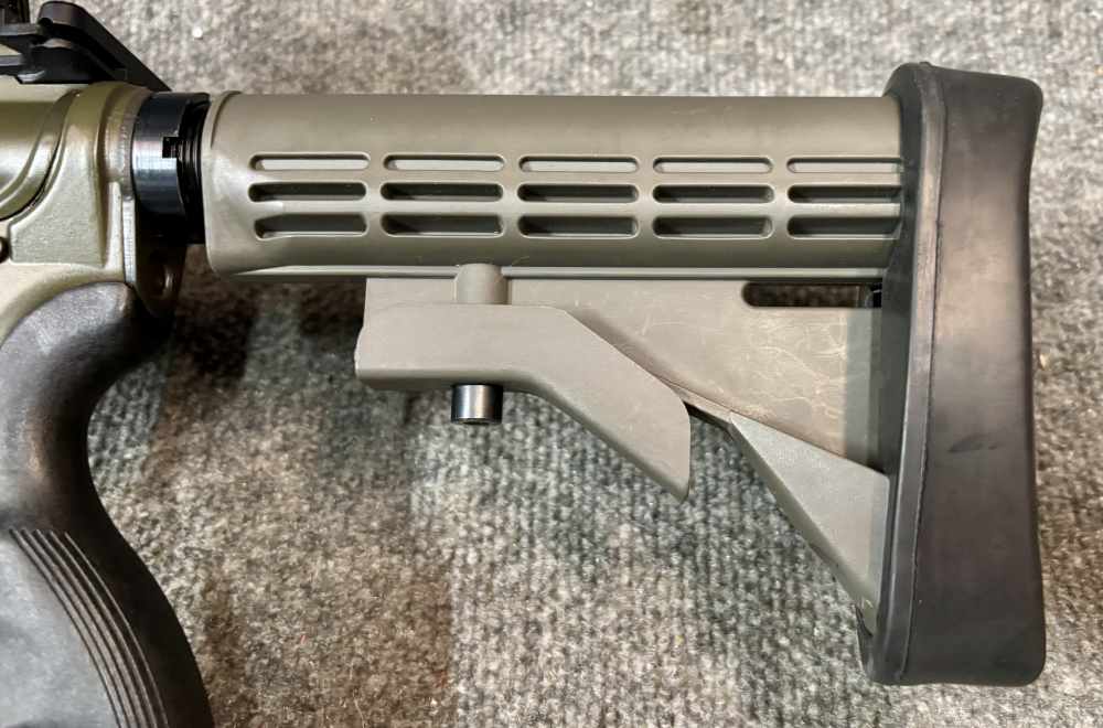 AR-15 ArmaLite Eagle Arms M-15 M4 Carbine 5.56 EO Tech carry handle mags-img-7