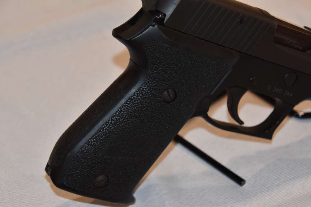 Sig Sauer P220 .45 ACP, 4.375", black, SA/DA-img-6