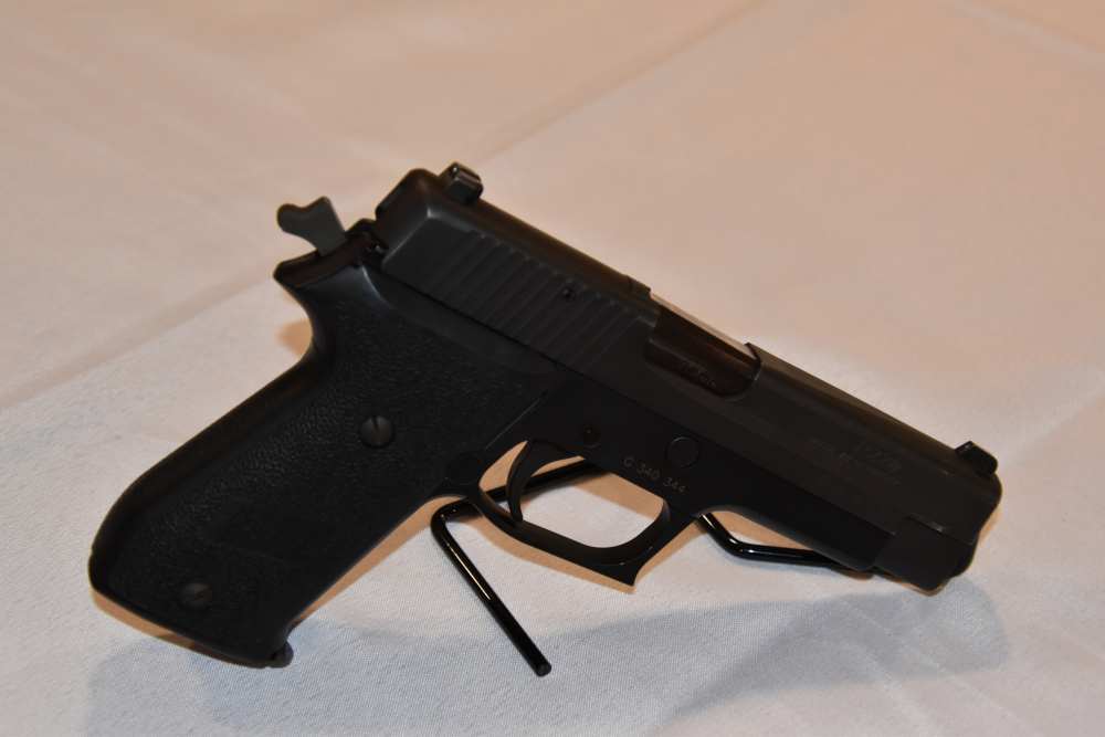 Sig Sauer P220 .45 ACP, 4.375", black, SA/DA-img-2