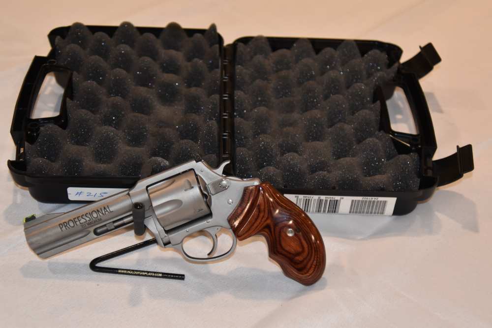 Charter Arms Professional VI, .357 mag, 4.2", 6-rnd, stainless, walnut grip-img-7