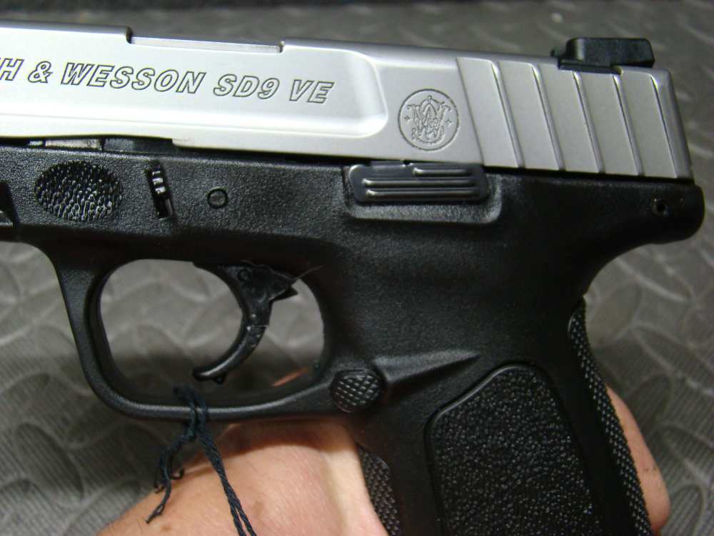 Smith & Wesson SD9VE 9mm-img-11