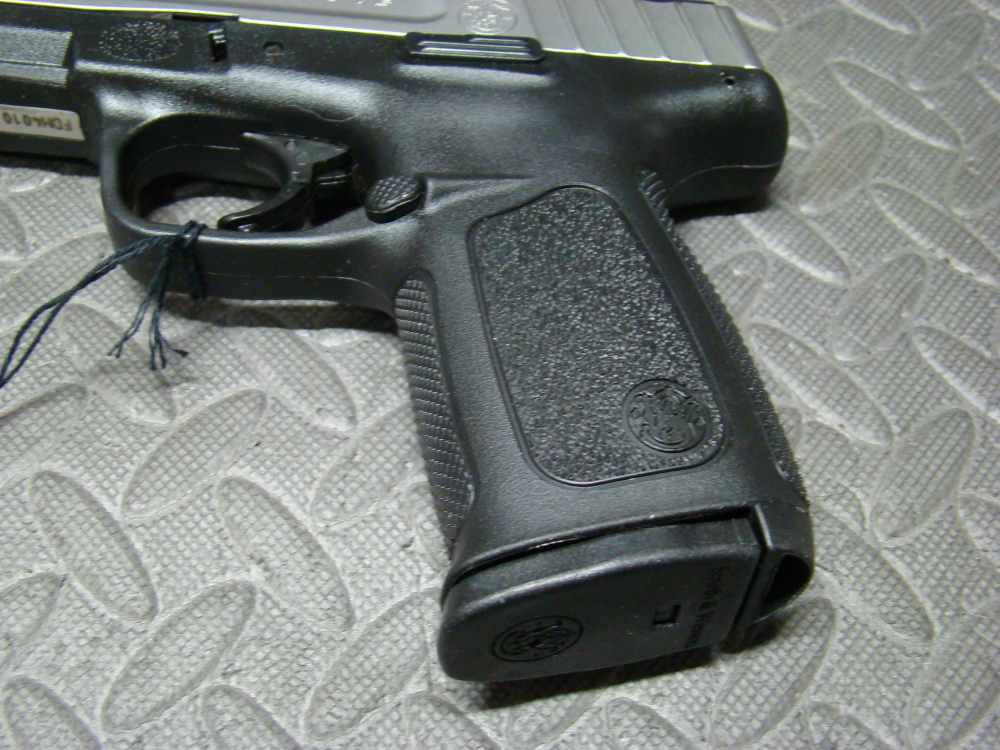 Smith & Wesson SD9VE 9mm-img-12