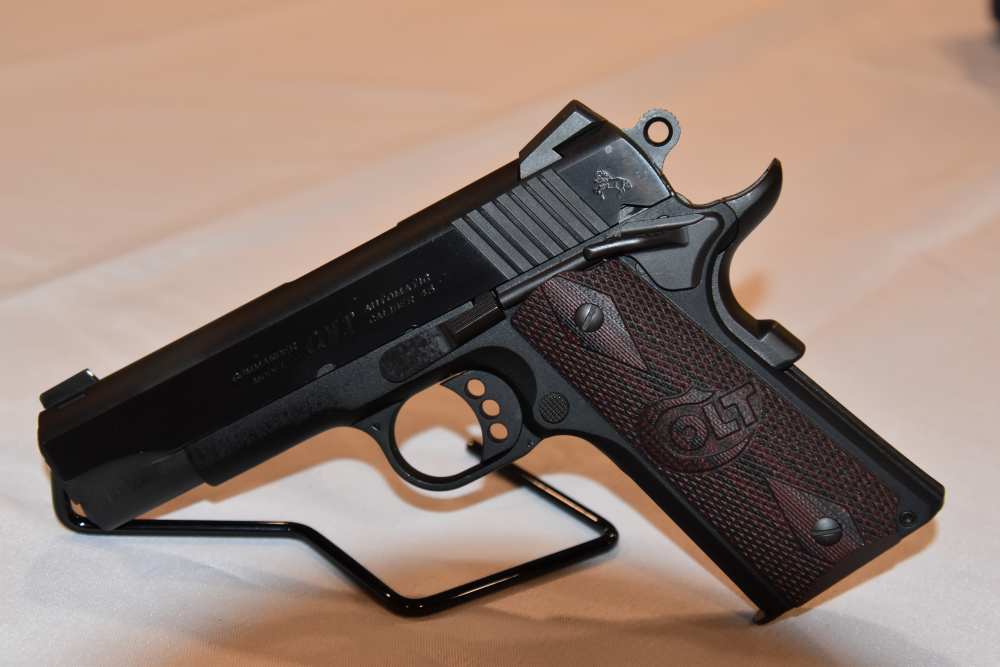 Colt Lightweight Commander .45 ACP, 4.25", blue alloy frame G10 grips, 8+1-img-6