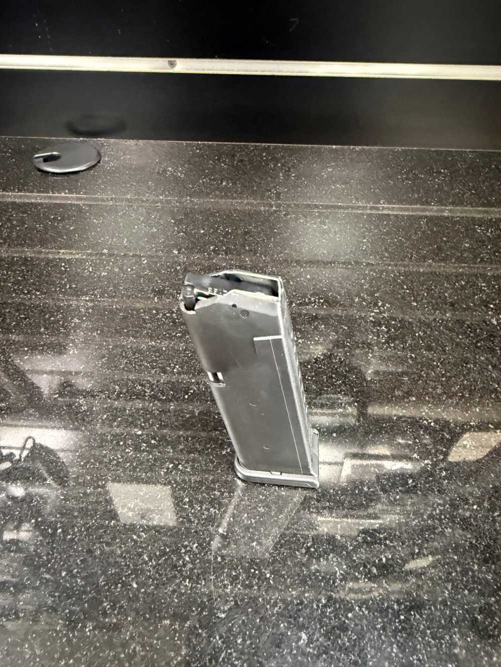 Glock 19 10rd Magazine -img-0