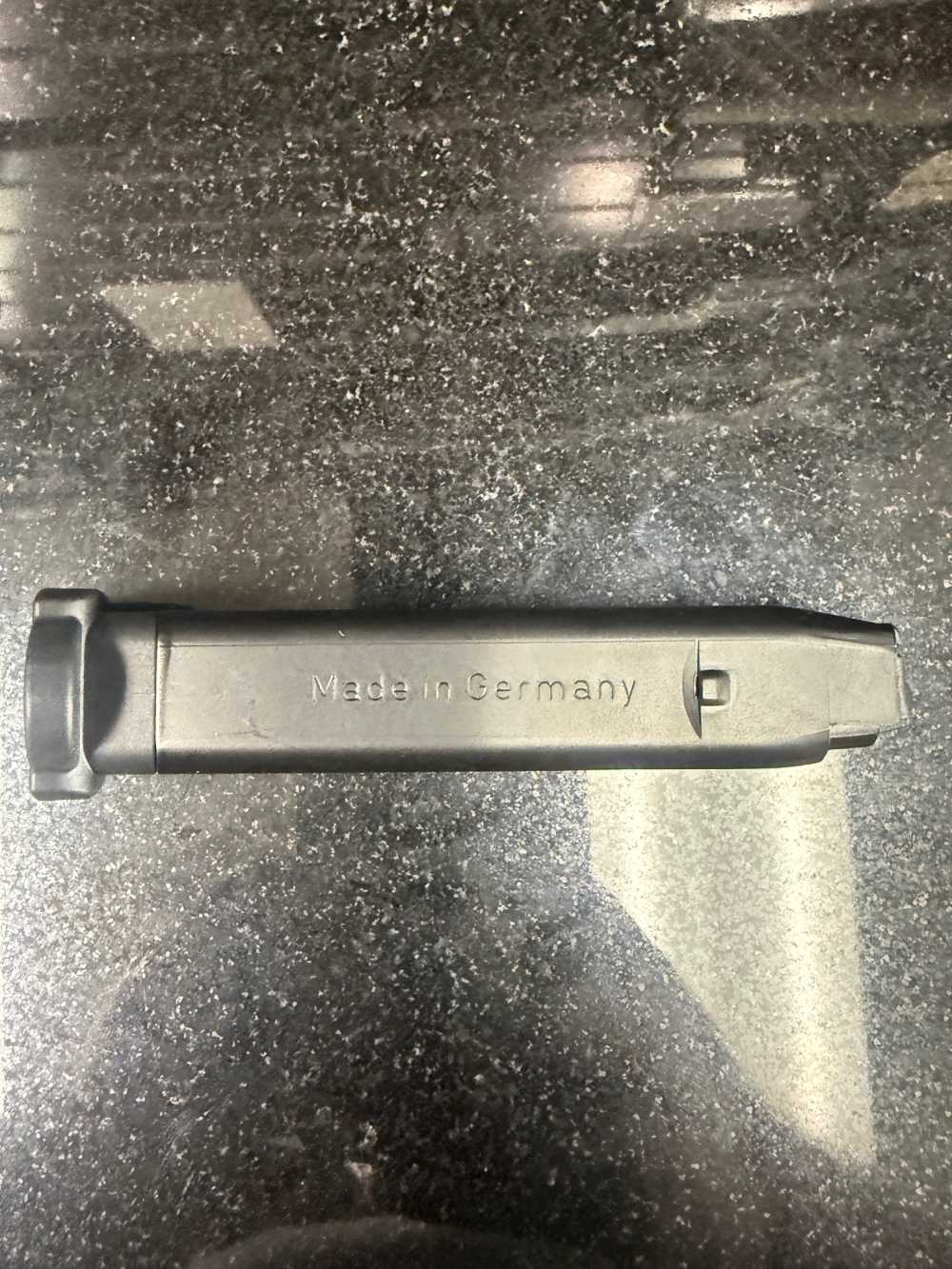 Heckler & Koch P30 .40S&W 10rd Mag-img-2