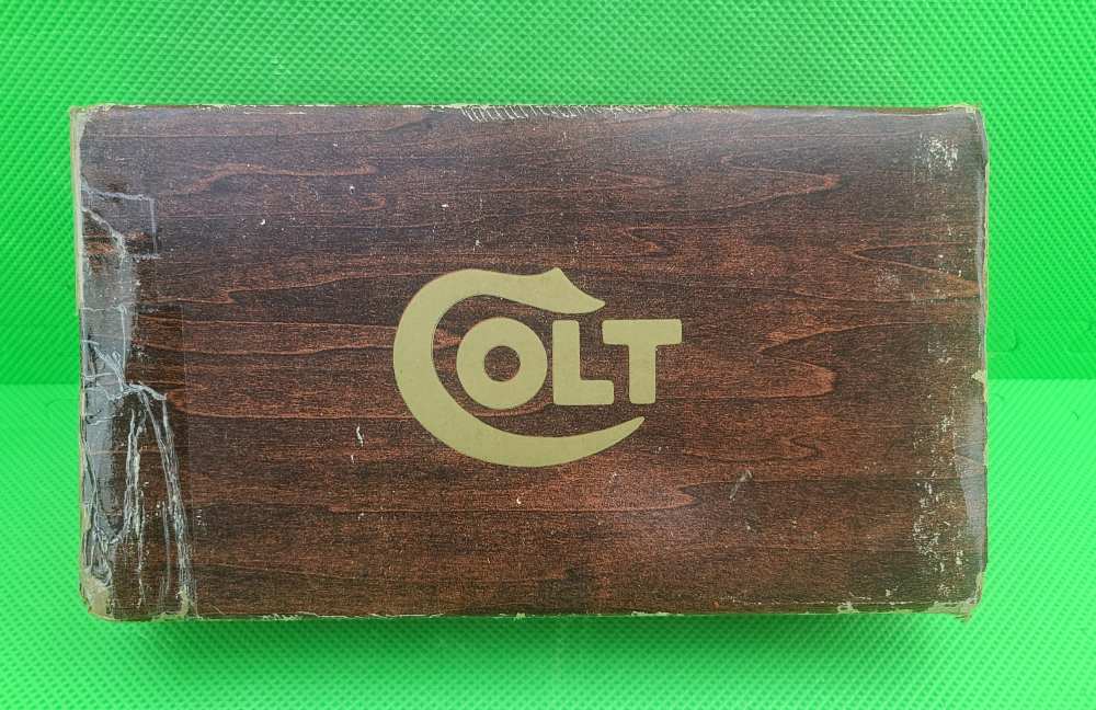 COLT WOODSMAN * MATCH TARGET * 3RD SERIES 22 LR BORN 1975 IN ORIGINAL BOX -img-6