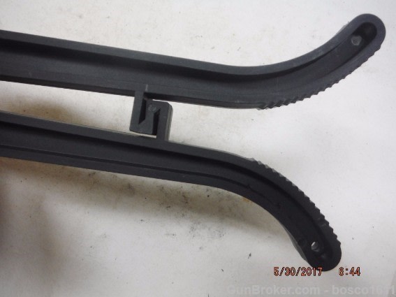 Rifle BI POD spring loaded fits most rifles Poly-img-4