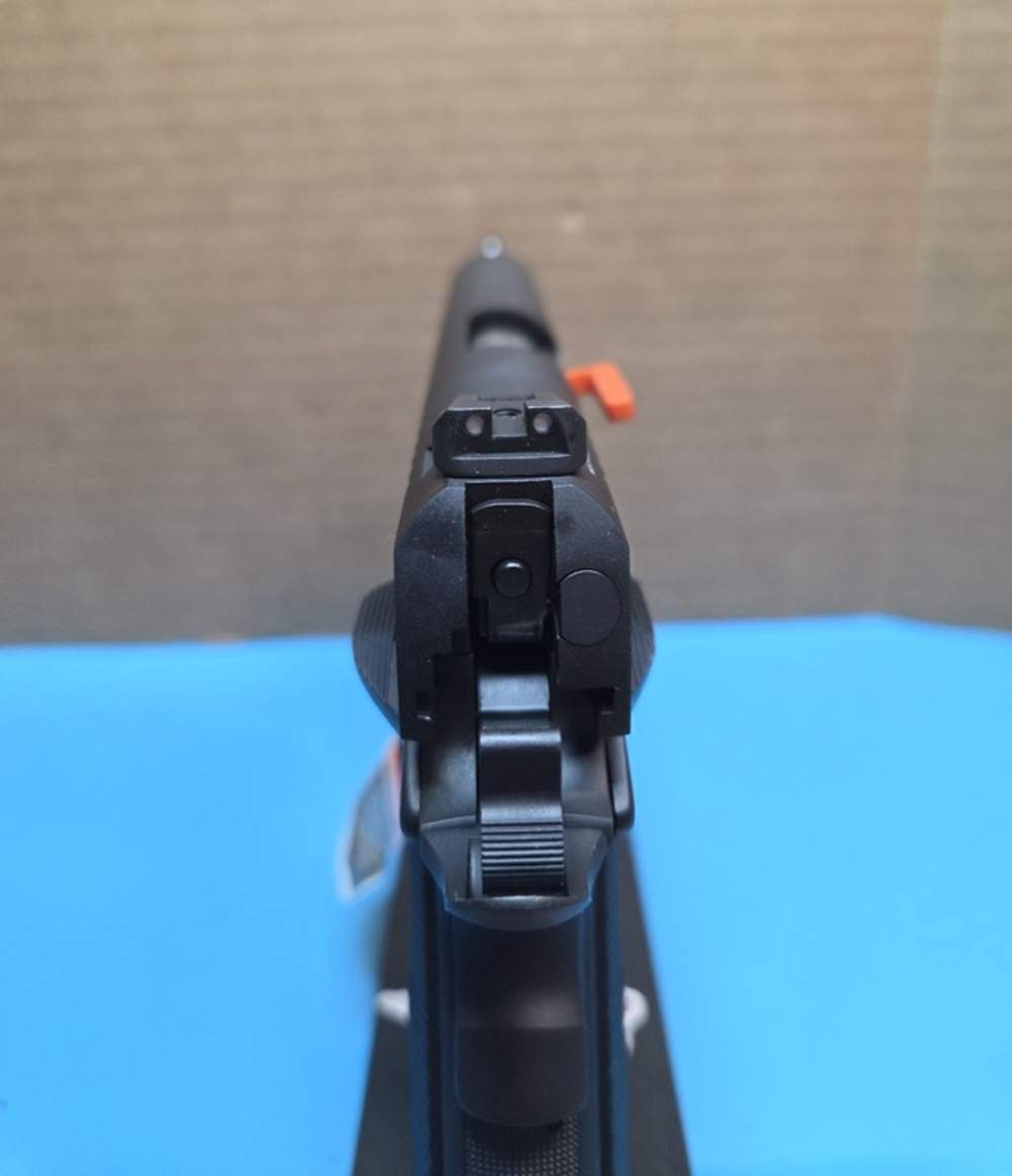 Taurus 1911 45 ACP Matte Black Full Size 1-8 round magazine-img-3