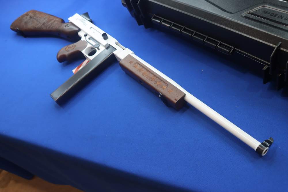 Auto Ordnance NAVY COMMEMORATIVE Thompson Rifle 45ACP 16" M1 1927 TOMMY GUN-img-24