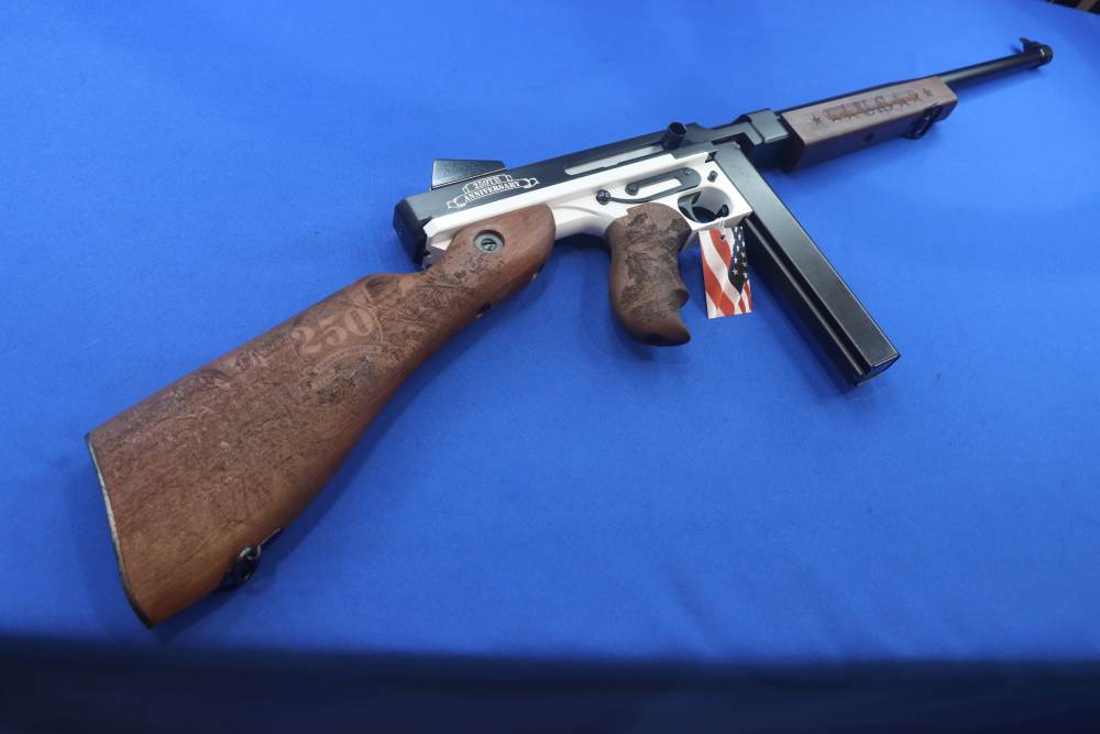 Auto Ordnance MARINE COMMEMORATIVE Thompson Rifle 45ACP M1 1927 TOMMY GUN-img-13