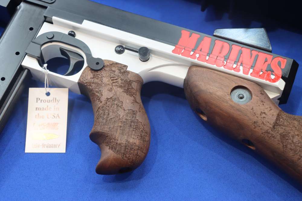 Auto Ordnance MARINE COMMEMORATIVE Thompson Rifle 45ACP M1 1927 TOMMY GUN-img-5