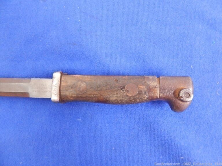 1870s Dutch Rolling Black Carbine Bayonet-img-5