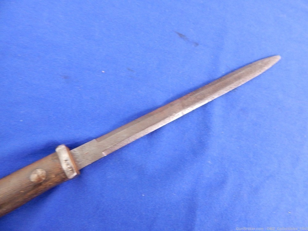 1870s Dutch Rolling Black Carbine Bayonet-img-2