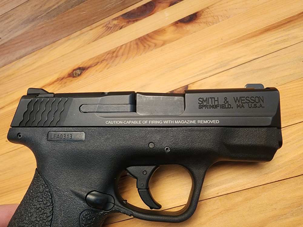 S&W M&P 9 Shield-img-3