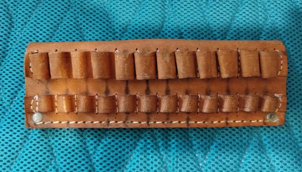 12 Round, Leather Cartridge Slide-img-0
