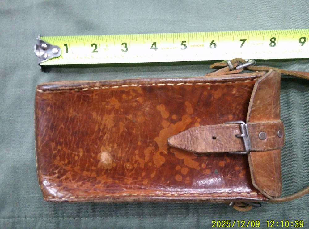 Vintage Leather 8x4x2 Pouch with strap-img-4