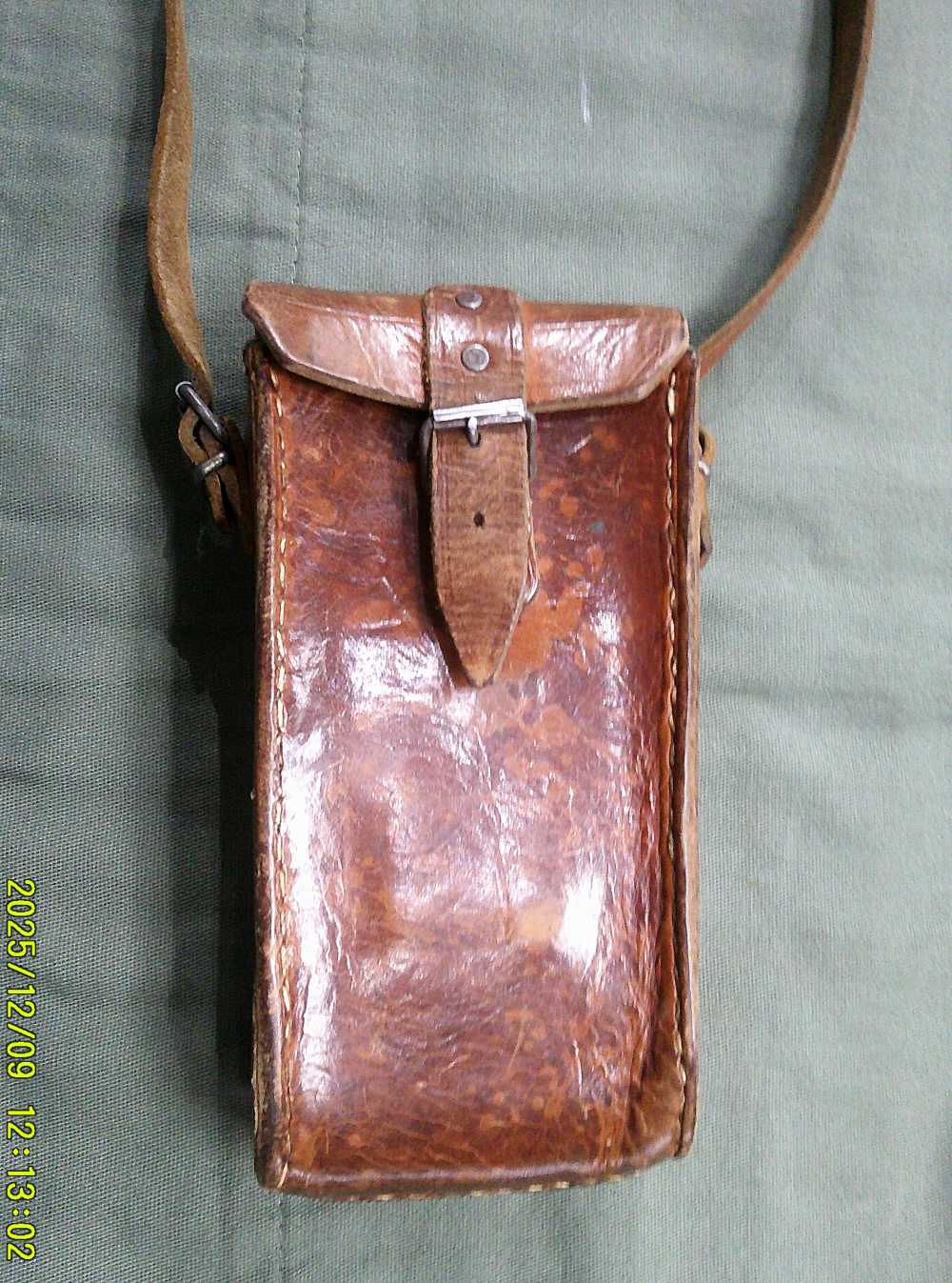 Vintage Leather 8x4x2 Pouch with strap-img-11