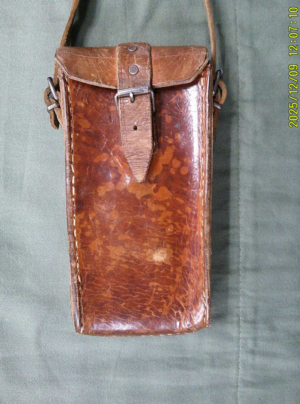 Vintage Leather 8x4x2 Pouch with strap-img-1