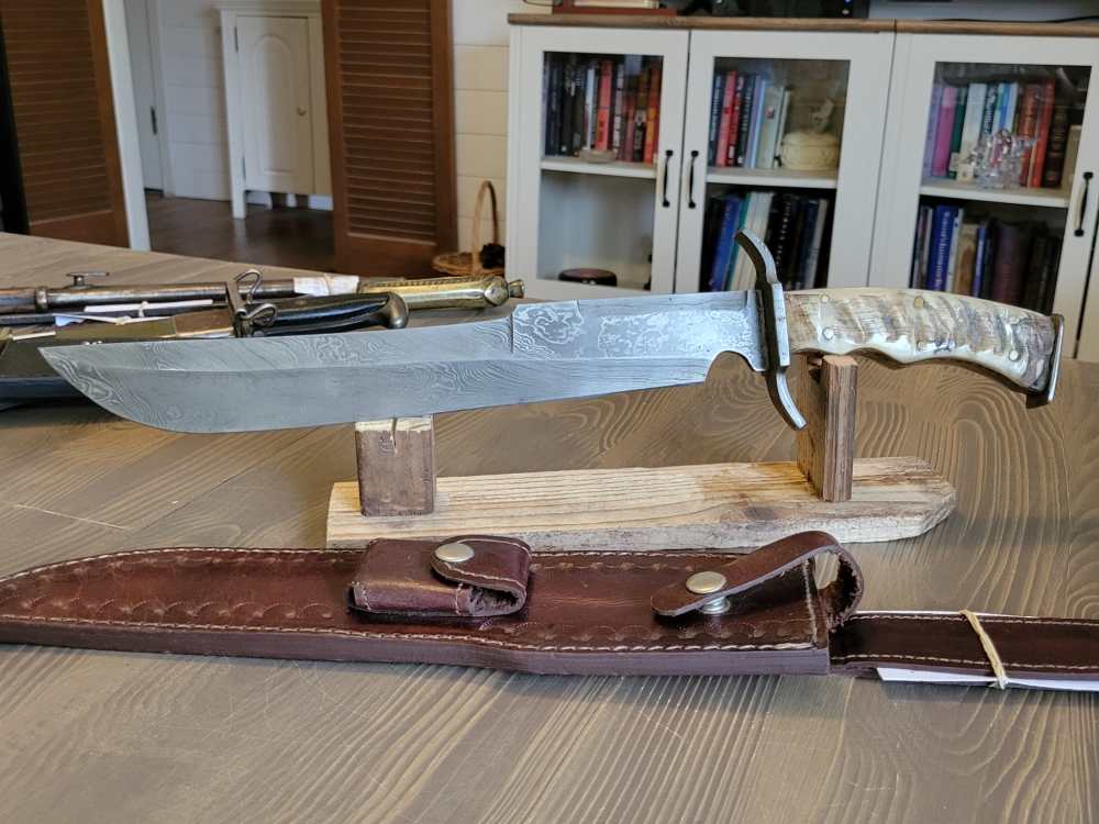 LARGE! Ram Horn Handle Damascas Bowie Knife & Sheath-img-1