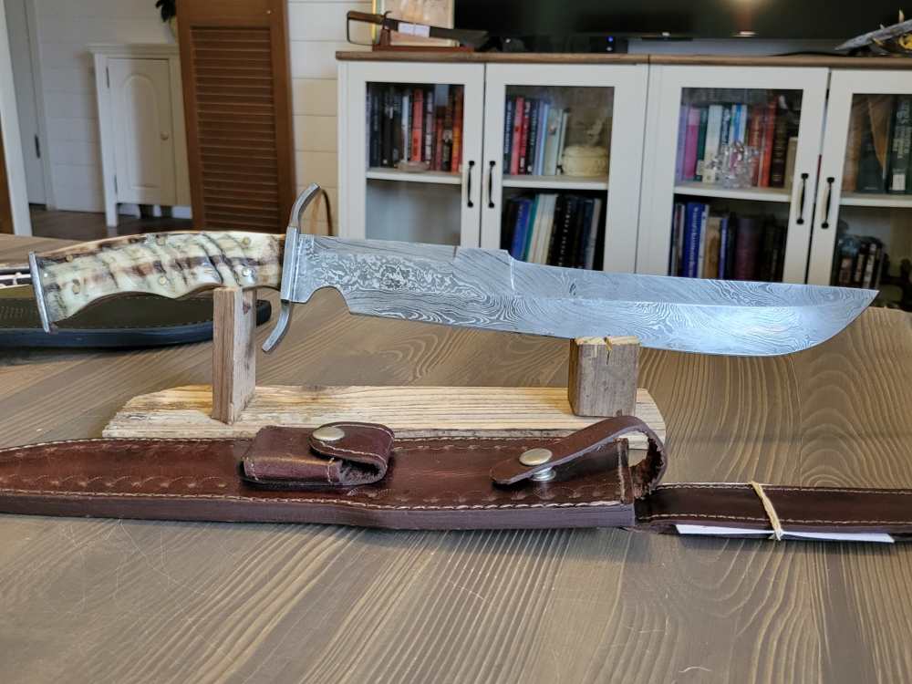 LARGE! Ram Horn Handle Damascas Bowie Knife & Sheath-img-0