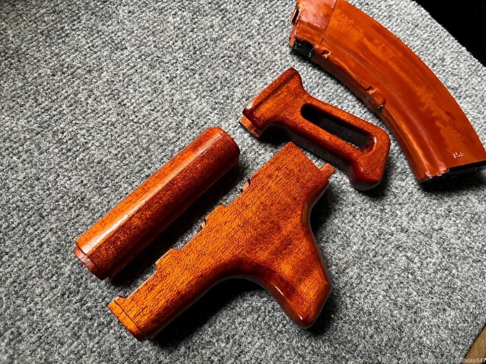 Custom M70 Rear Fin Hand Guard Set With Matching Skeletonized Pistol Grip-img-7