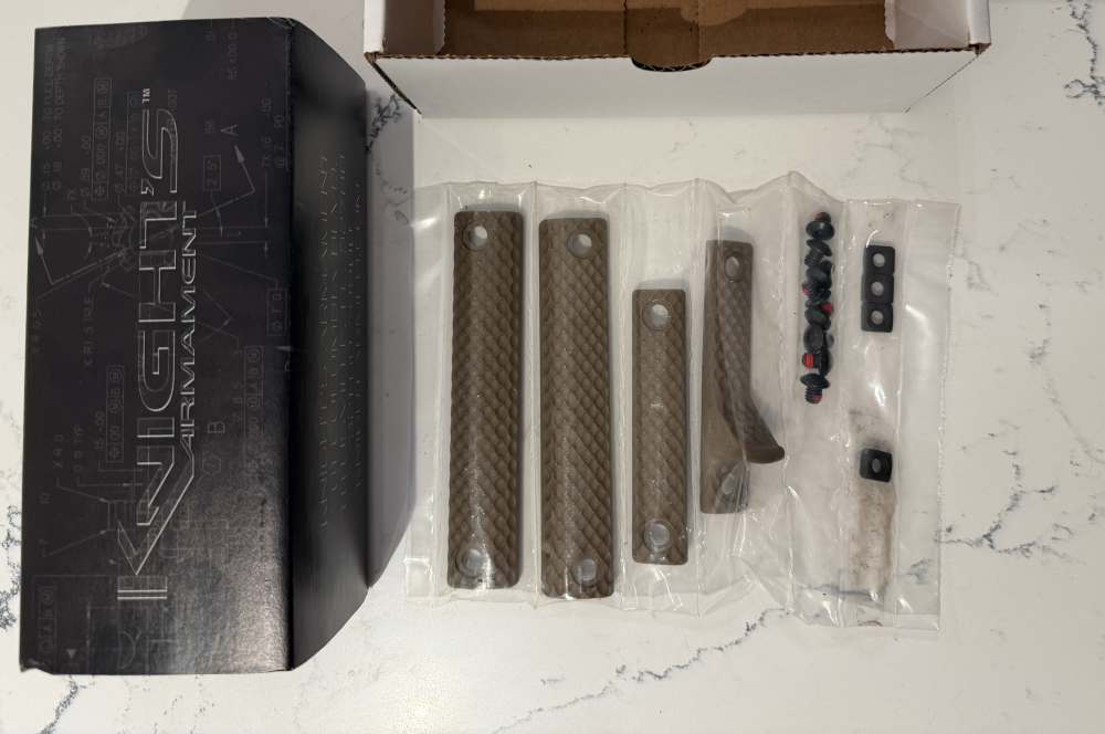 Discontinued KAC urx 3.1 long panels Taupe-img-2