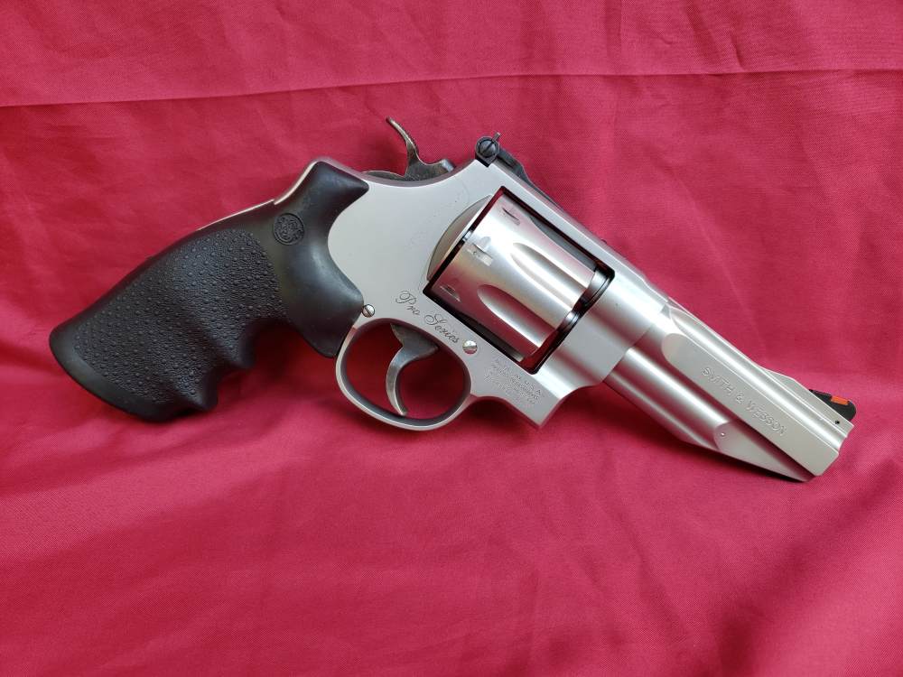 Smith & Wesson 627-5 Pro Series 4" bbl - Excellent - w/Box-img-12
