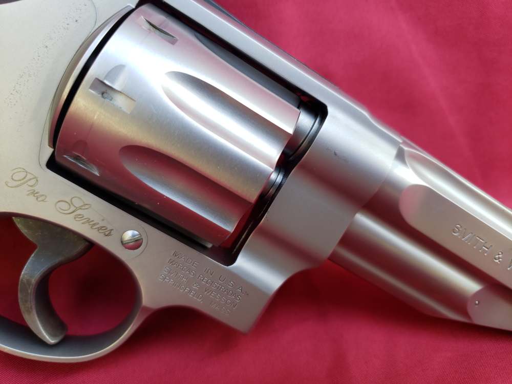 Smith & Wesson 627-5 Pro Series 4" bbl - Excellent - w/Box-img-17