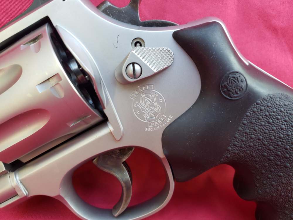 Smith & Wesson 627-5 Pro Series 4" bbl - Excellent - w/Box-img-6