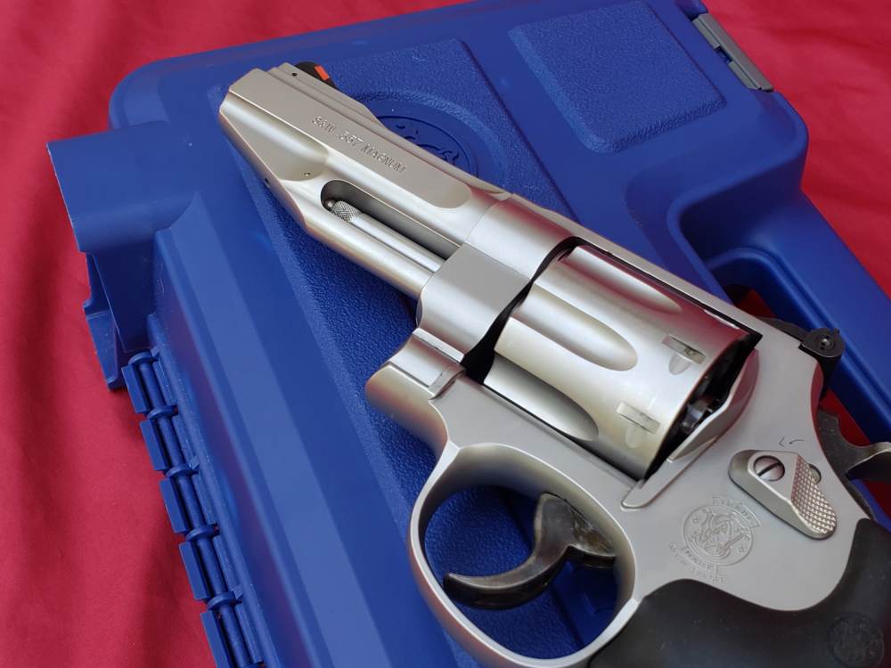 Smith & Wesson 627-5 Pro Series 4" bbl - Excellent - w/Box-img-41