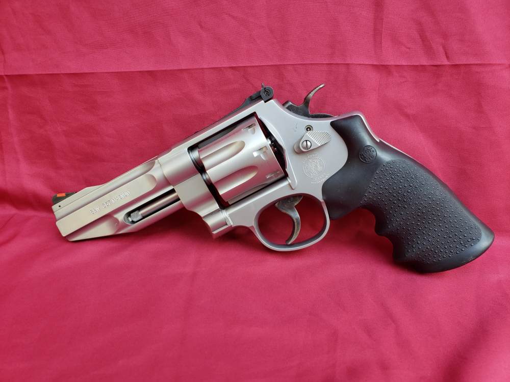 Smith & Wesson 627-5 Pro Series 4" bbl - Excellent - w/Box-img-3