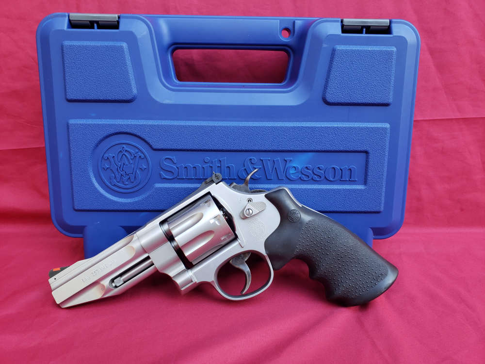 Smith & Wesson 627-5 Pro Series 4" bbl - Excellent - w/Box-img-2