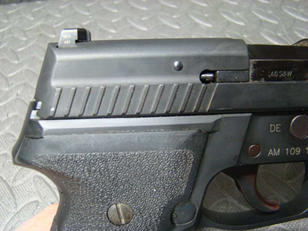 Sig Sauer P229 DAK 40 sw-img-2