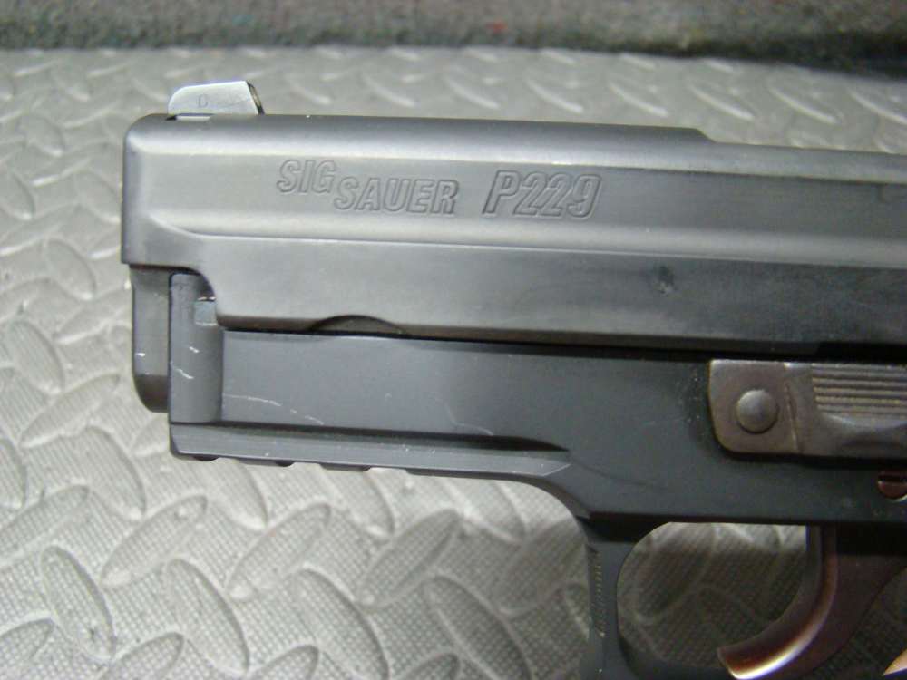 Sig Sauer P229 DAK 40 sw-img-9