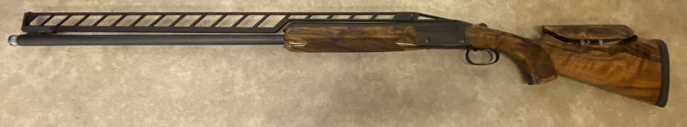 Blaser F3 Trap Combo 12 GA 34" and 32" BBL Grade 6 Wood with factory case.-img-16