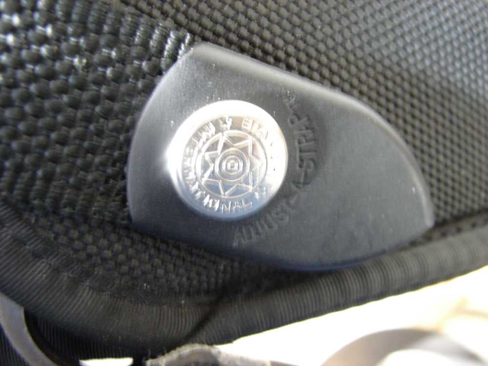 S&W K,L,N FRAME HOLSTER BY BIANCHI FITS UP TO 4" BARREL RT HAND VERSATILE-img-1