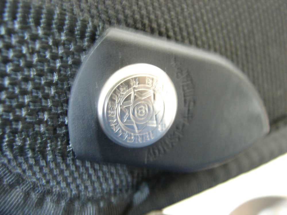S&W K,L,N FRAME HOLSTER BY BIANCHI FITS UP TO 4" BARREL RT HAND VERSATILE-img-2